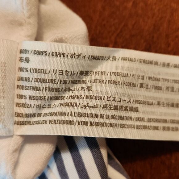 Abercrombie & Fitch High Waist Stripes Nautical Shorts, Small, Grey & White - Picture 9 of 9